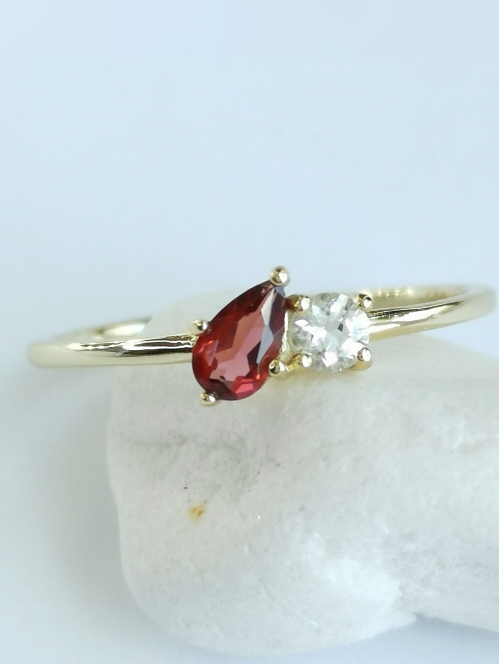 Garnet White Topaz Ring 14k Gold on Sterling Silver Size 7 🆕